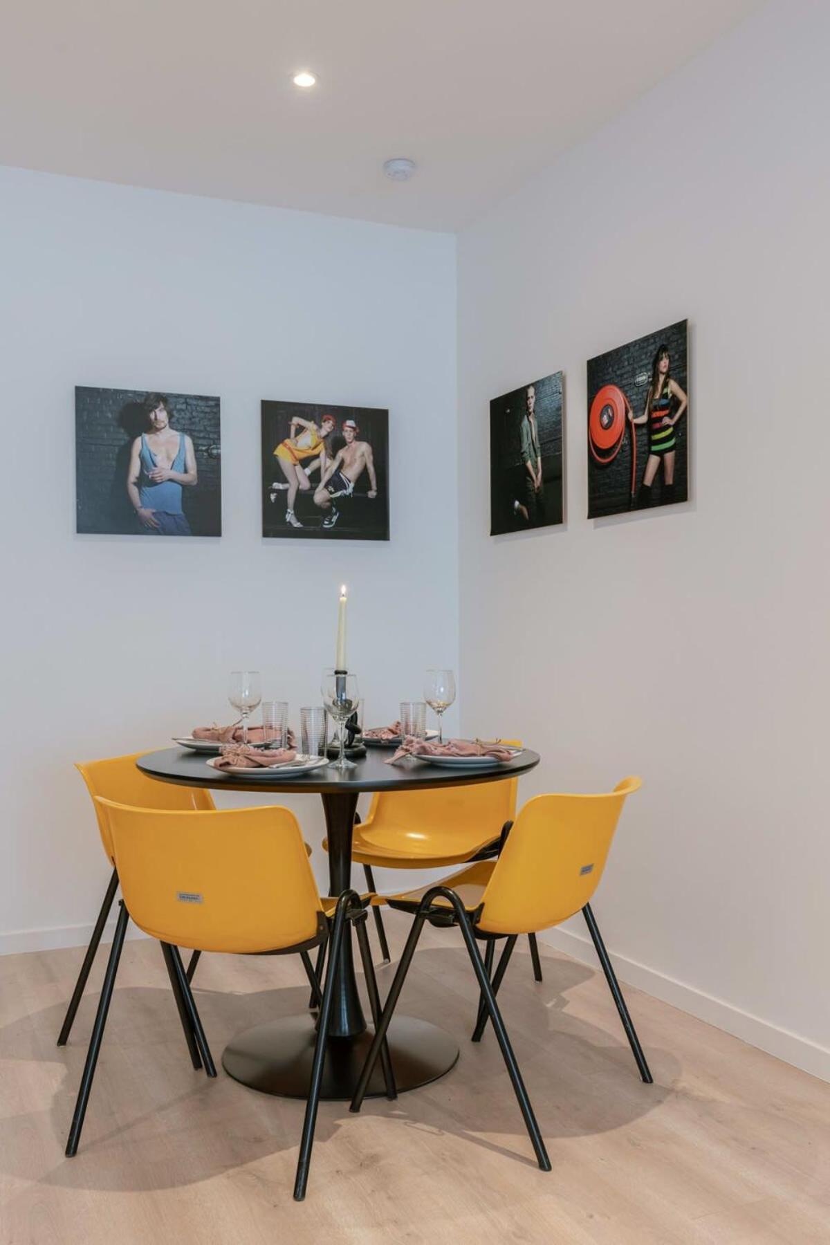 Colorful Pop Apartment In The Heart Of Antwerpen Ngoại thất bức ảnh