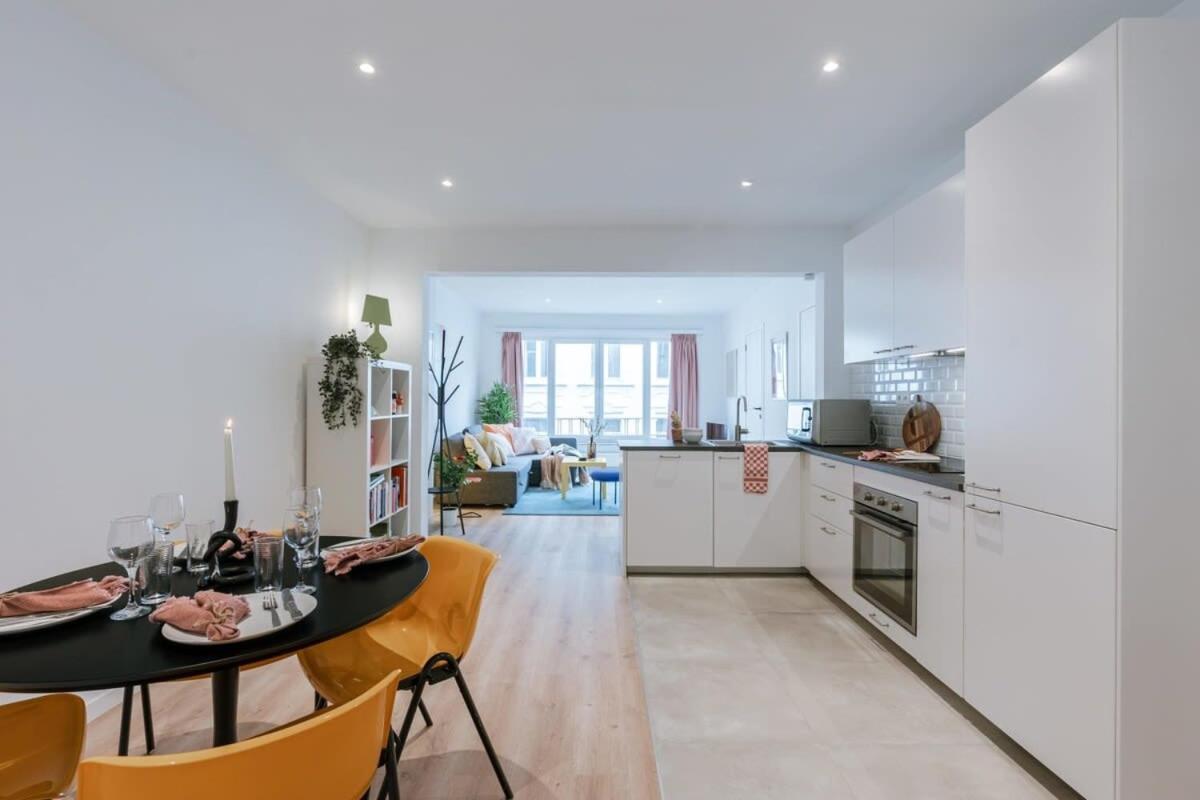 Colorful Pop Apartment In The Heart Of Antwerpen Ngoại thất bức ảnh