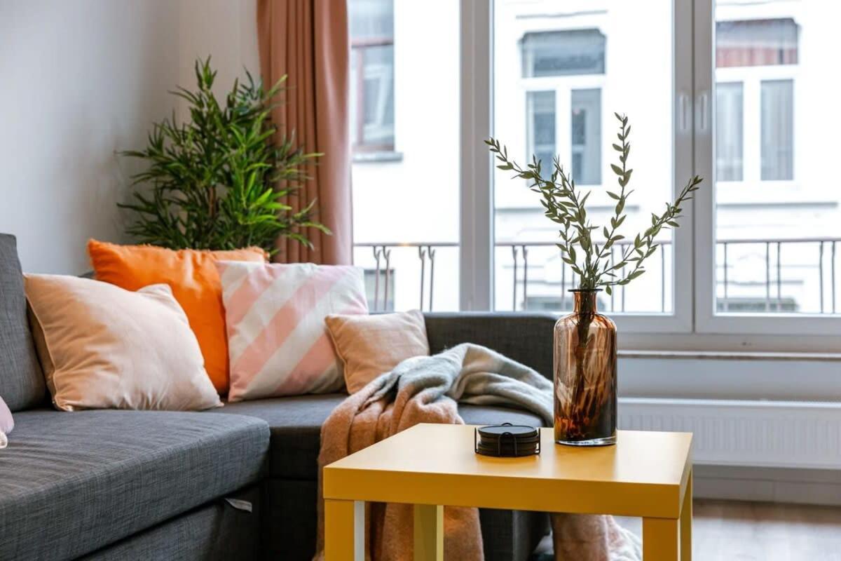 Colorful Pop Apartment In The Heart Of Antwerpen Ngoại thất bức ảnh
