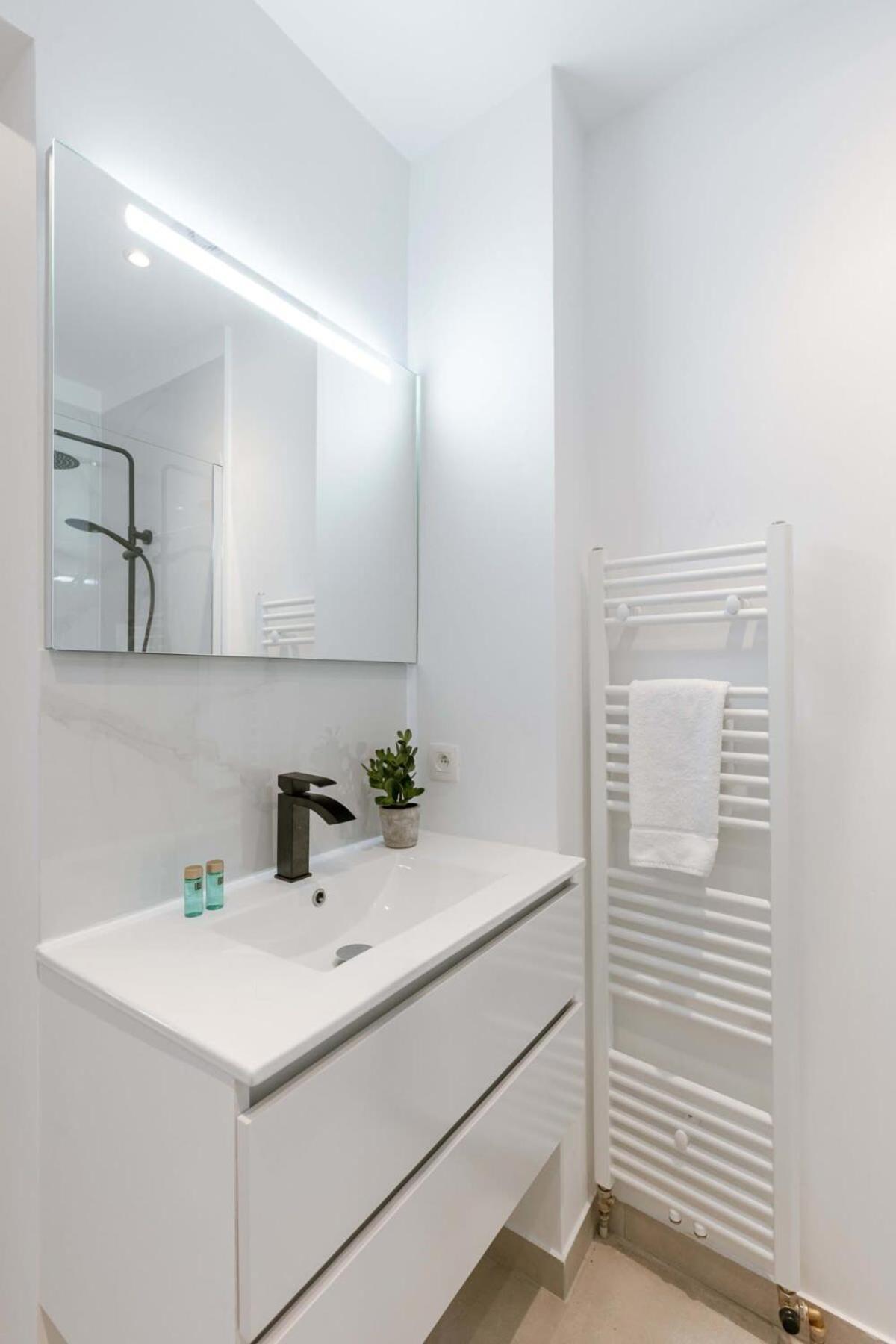 Colorful Pop Apartment In The Heart Of Antwerpen Ngoại thất bức ảnh