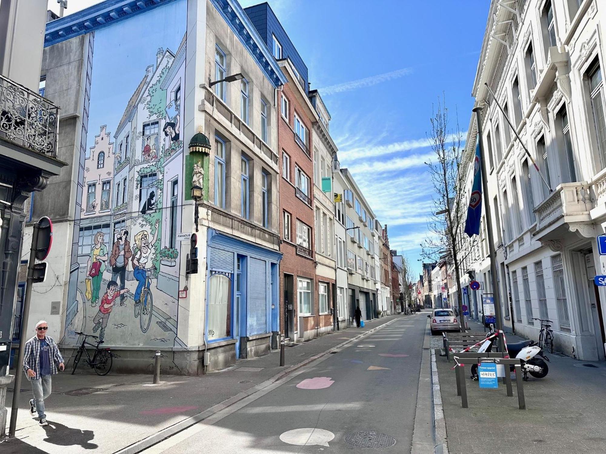 Colorful Pop Apartment In The Heart Of Antwerpen Ngoại thất bức ảnh
